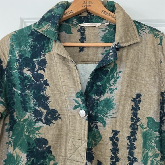 Soft Surroundings Verdure Floral Print Tunic Abalone Button Olive Green Gauze M - Picture 5 of 11